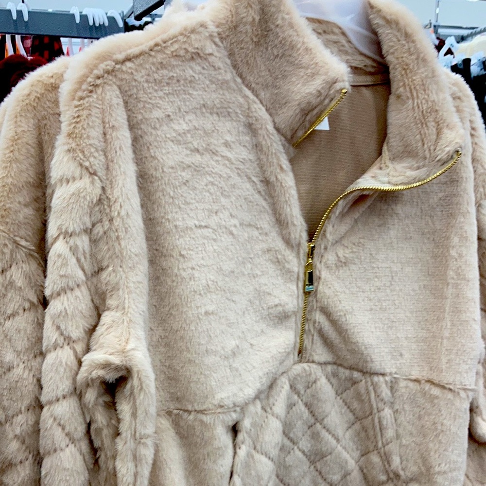 This is nice sweater for winter!!!
